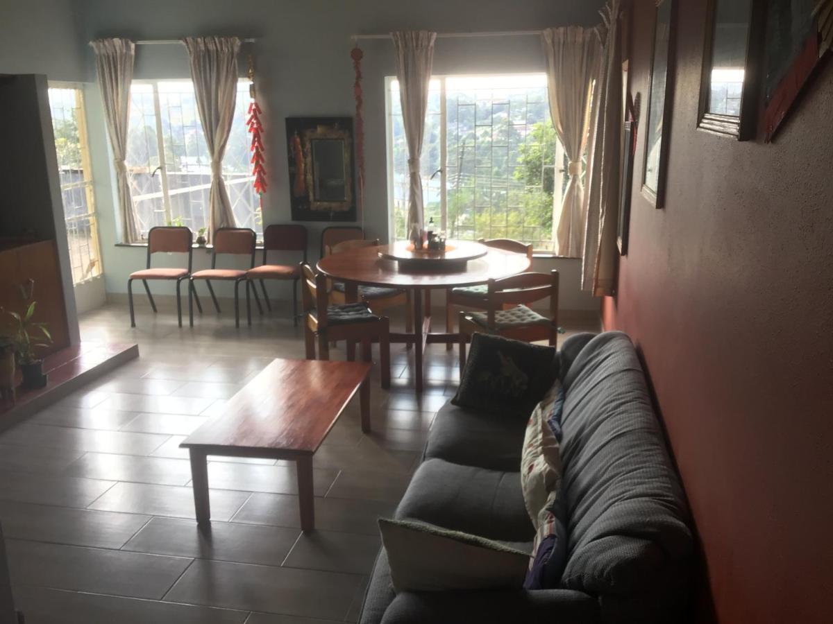 Otentik Guesthouse Mbabane Exteriör bild